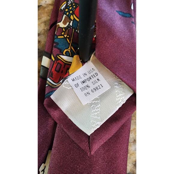 Woodward Christmas Necktie Children Decorating the Tree Singing Silk Made in USA - Picture 4 of 4